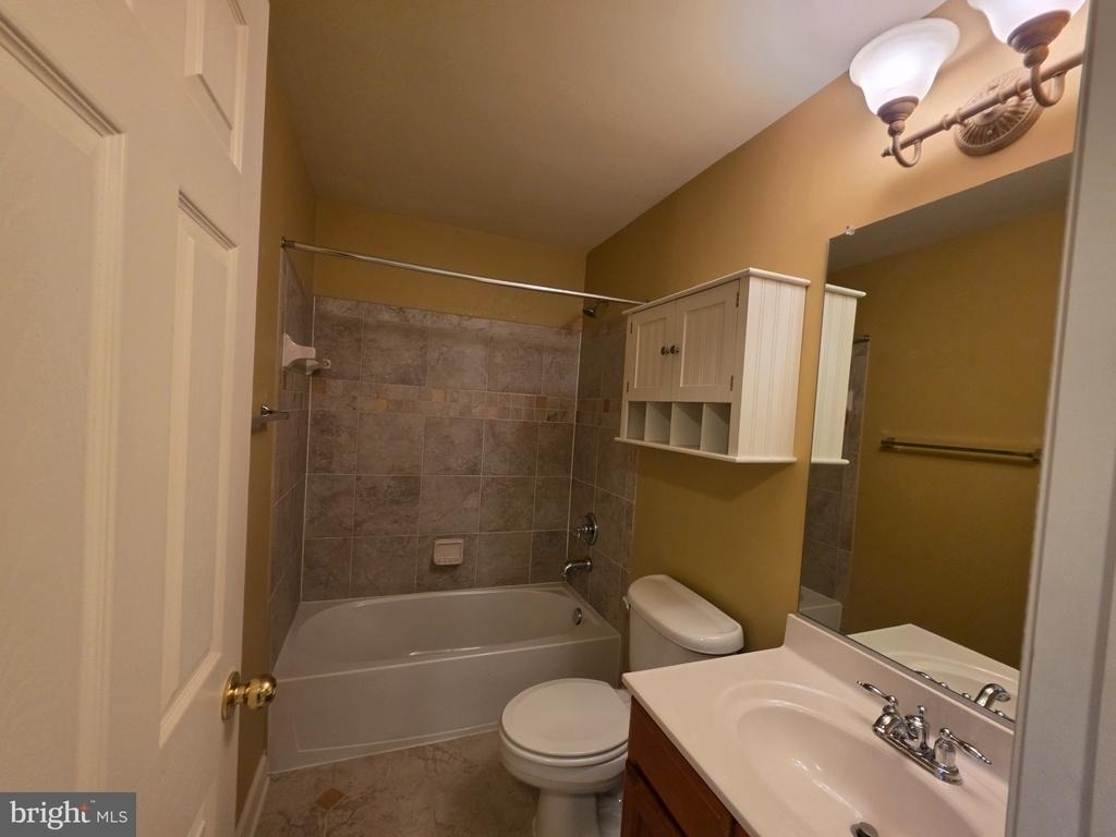 6277 Woodruff Springs Way - Photo 11