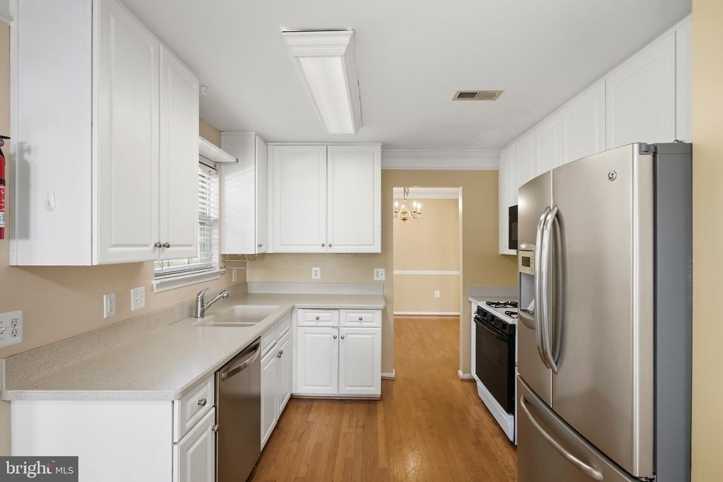 13835 Rosewood Drive - Photo 9