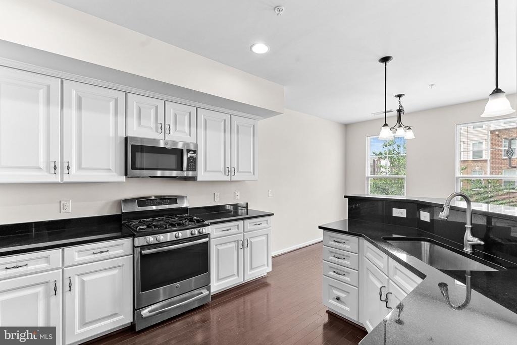 25222 Briargate Terrace - Photo 10