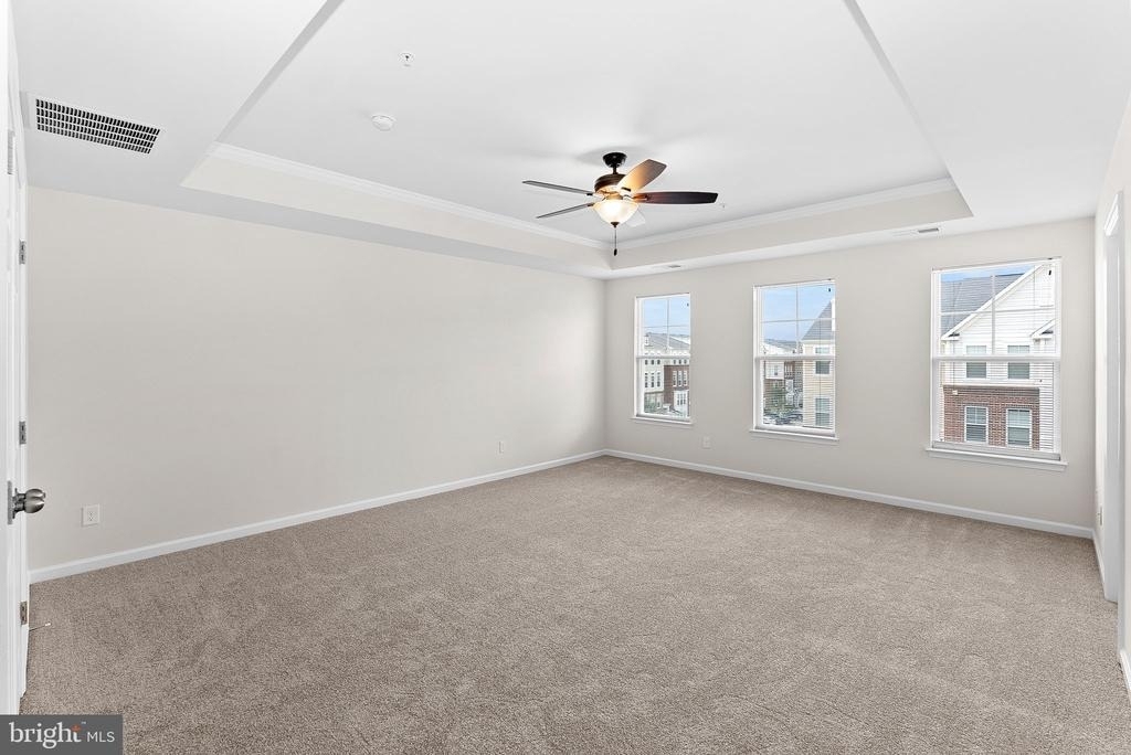 25222 Briargate Terrace - Photo 19
