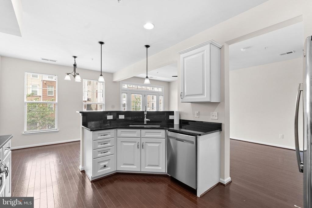 25222 Briargate Terrace - Photo 12