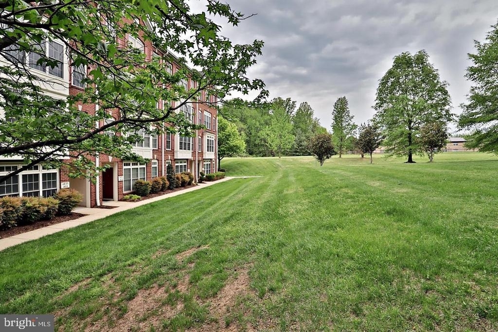 4633 Battenburg Lane - Photo 33