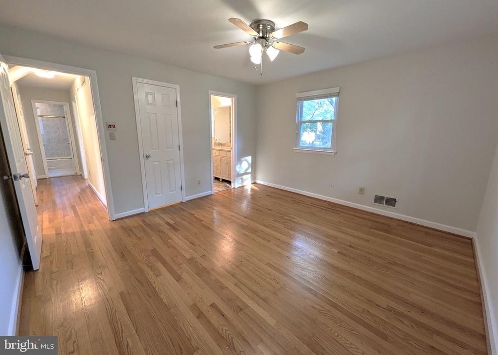 1919 Youngblood Street - Photo 26