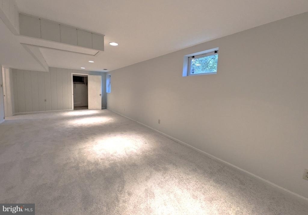 1919 Youngblood Street - Photo 44