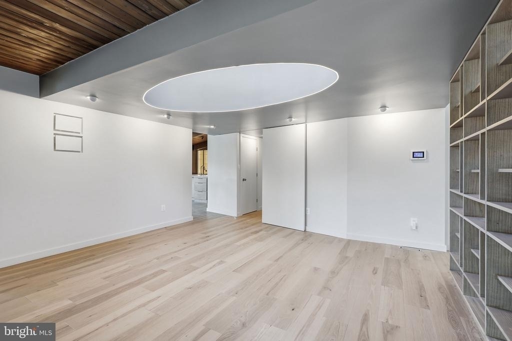 11216 S Shore Road - Photo 3