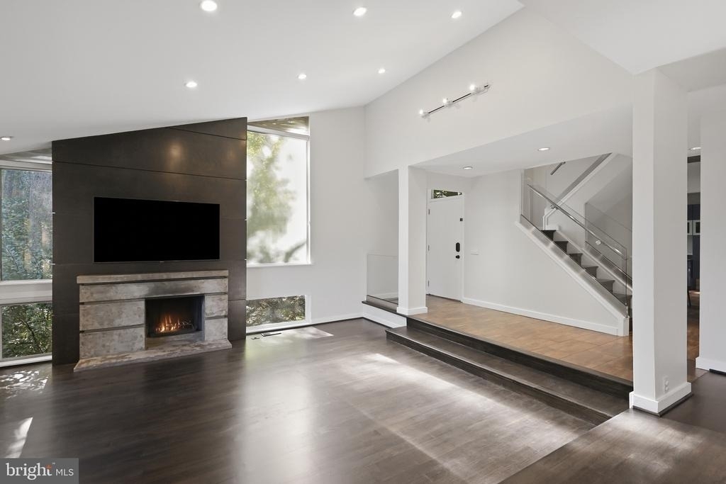 11322 Dockside Circle - Photo 16