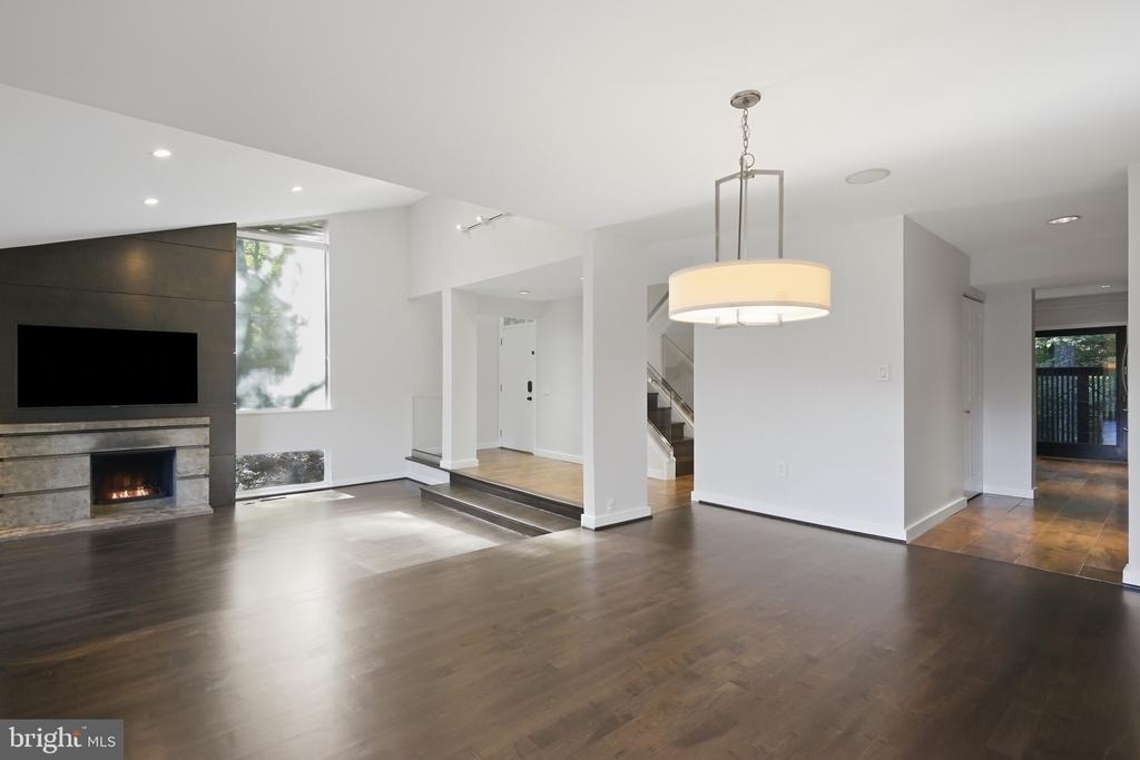 11322 Dockside Circle - Photo 18