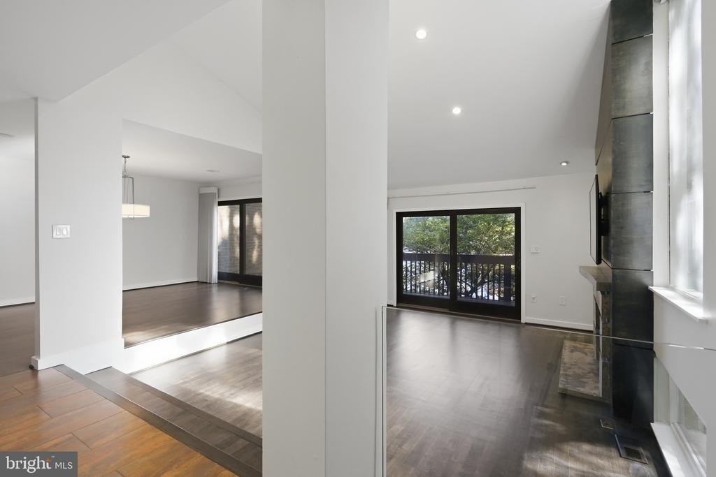11322 Dockside Circle - Photo 21