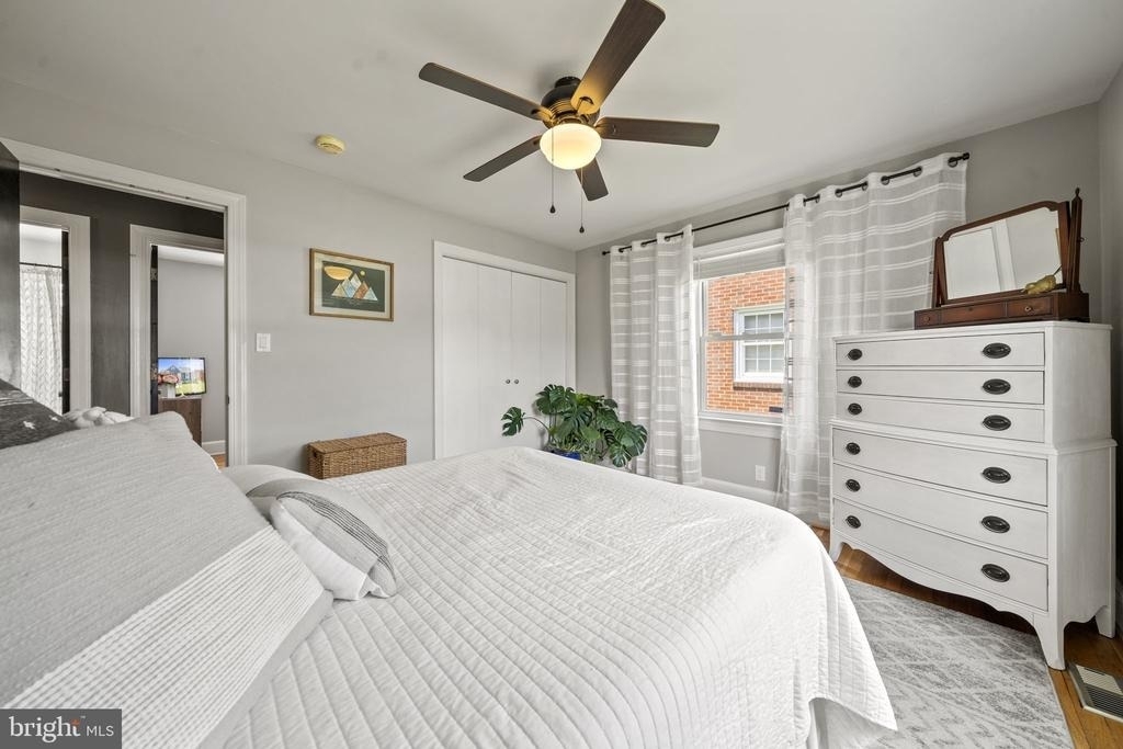 126 Ridgeway Street - Photo 10