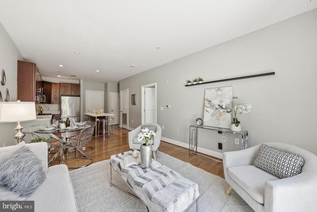 1800 Wilson Boulevard - Photo 3