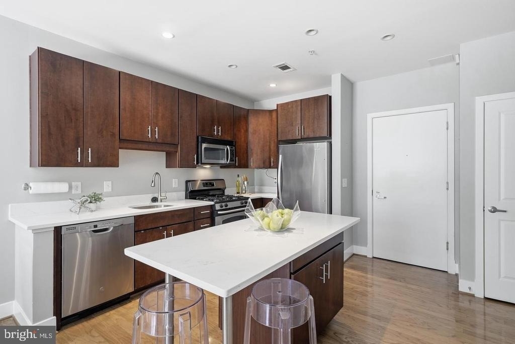 1800 Wilson Boulevard - Photo 5