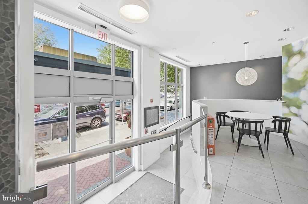 1800 Wilson Boulevard - Photo 15