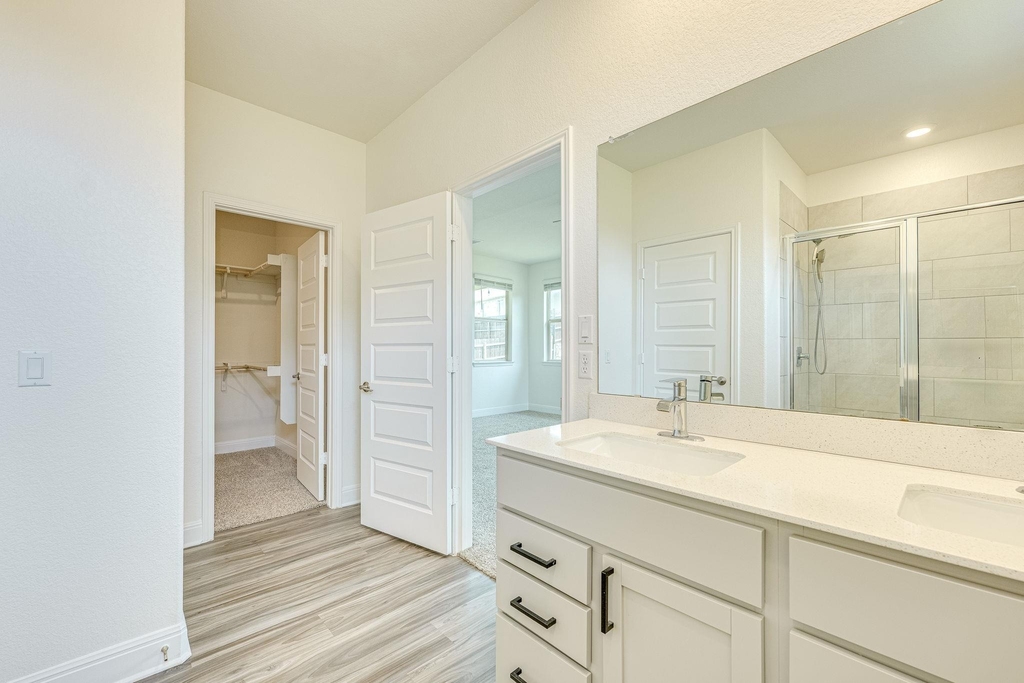 17813 Bassano Ave - Photo 14
