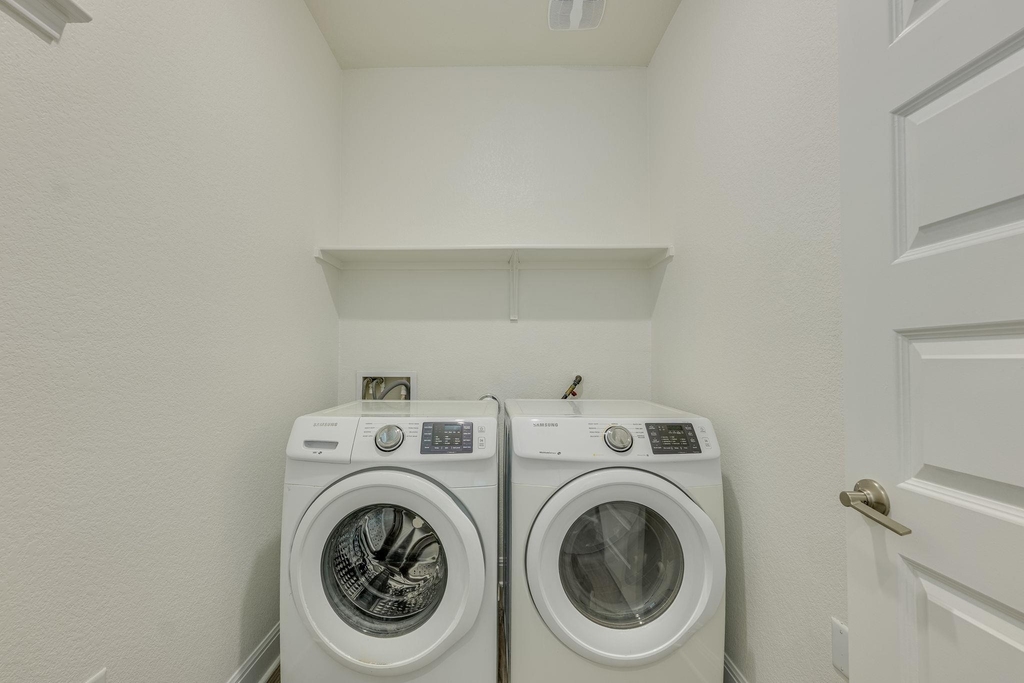 17813 Bassano Ave - Photo 23