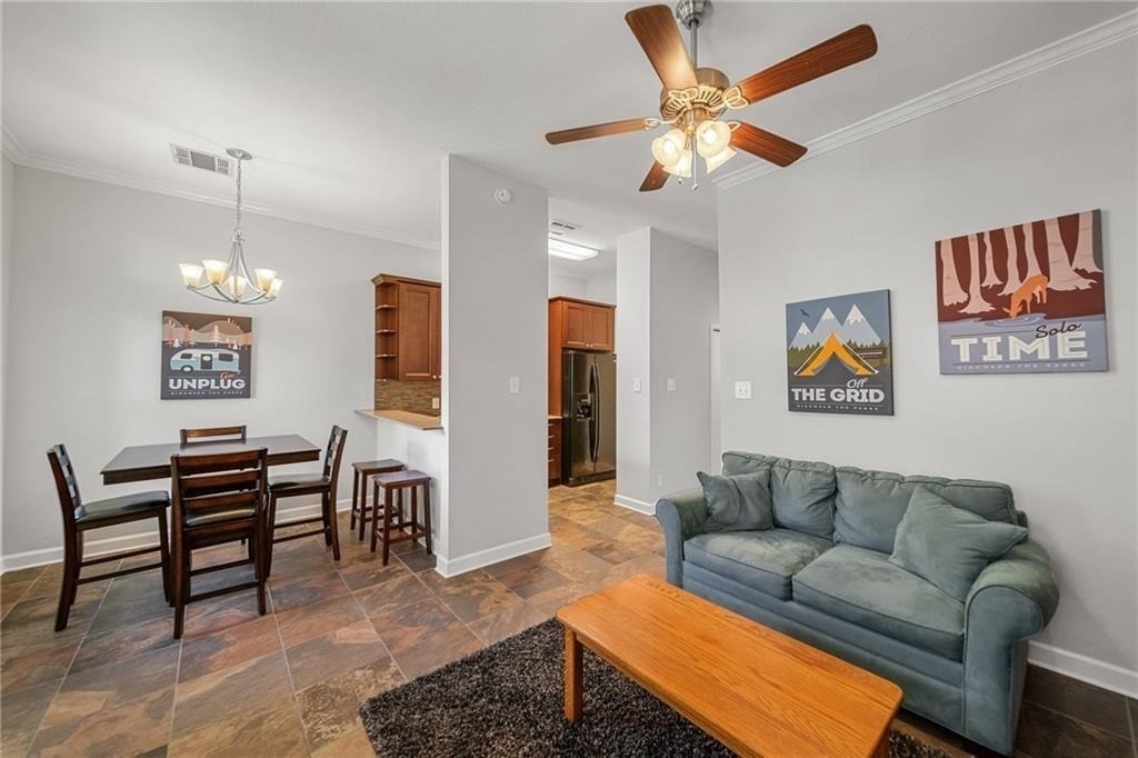 2802 Nueces St - Photo 1