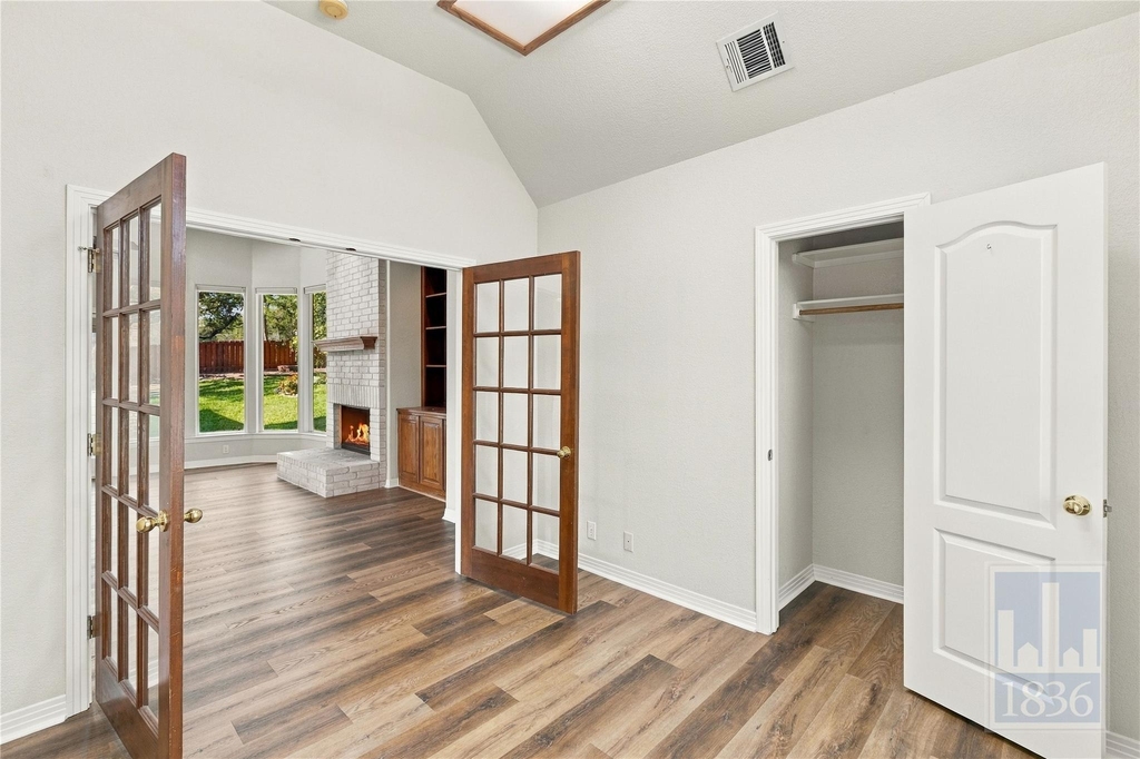 501 Rolling Green Dr - Photo 6