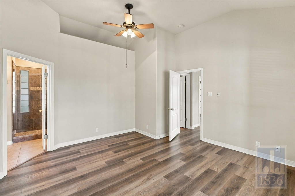 501 Rolling Green Dr - Photo 15