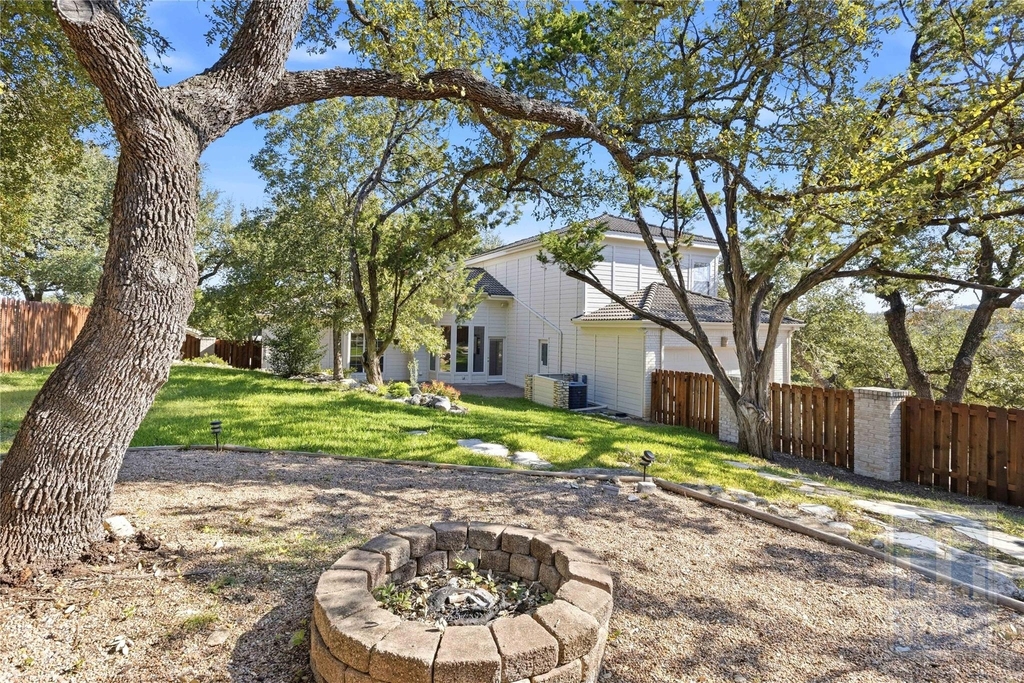 501 Rolling Green Dr - Photo 35