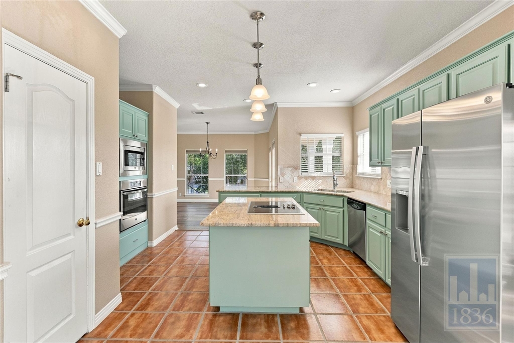 501 Rolling Green Dr - Photo 13