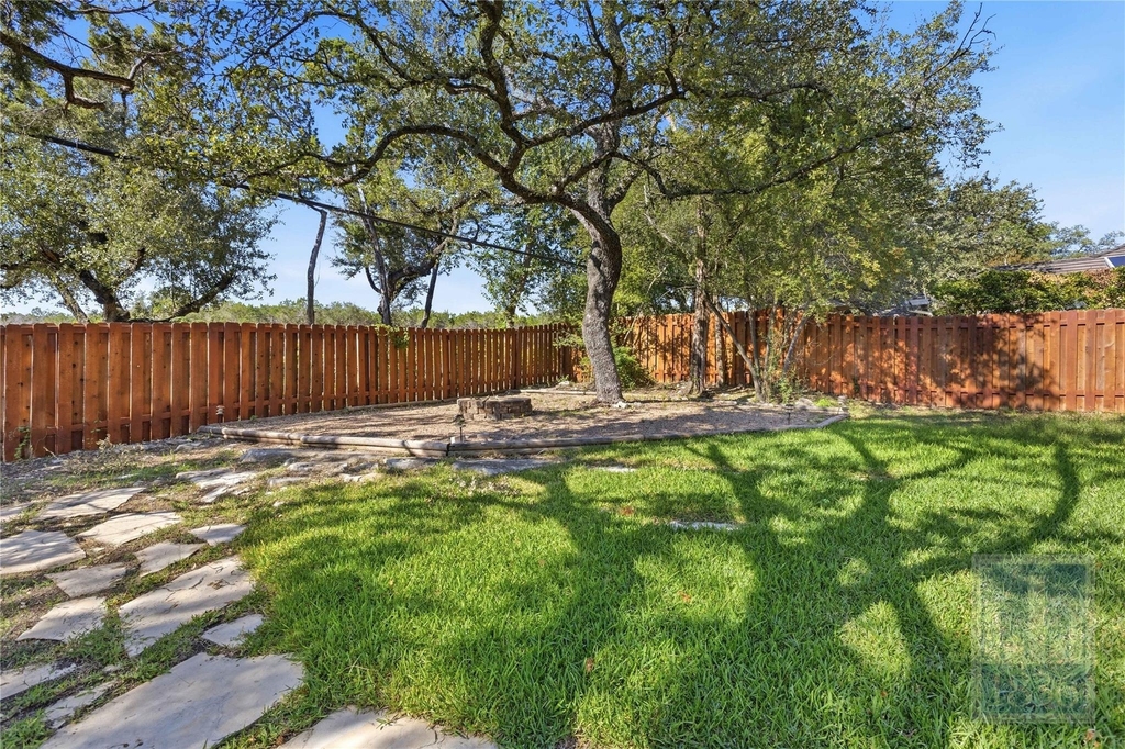 501 Rolling Green Dr - Photo 36