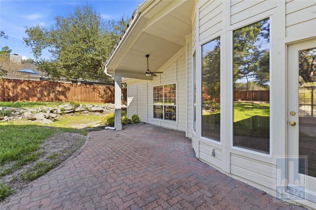 501 Rolling Green Dr - Photo 33