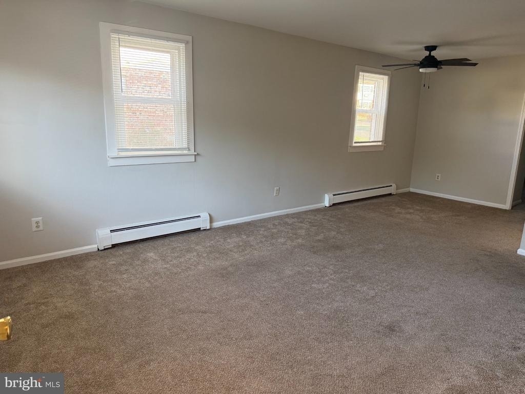 21 Thomas Road - Photo 2