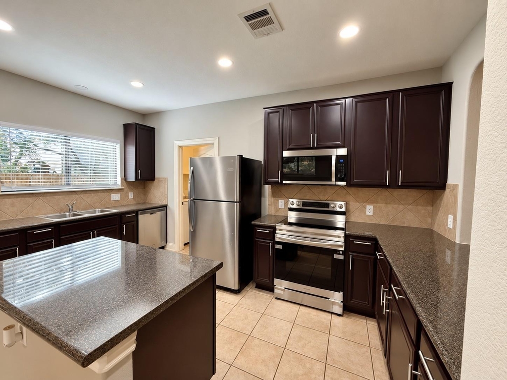 513 Tyree Rd - Photo 4