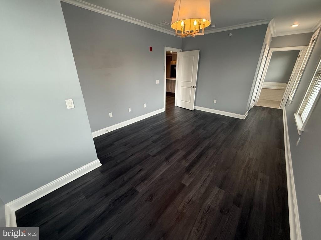 200 N Sycamore Street - Photo 4