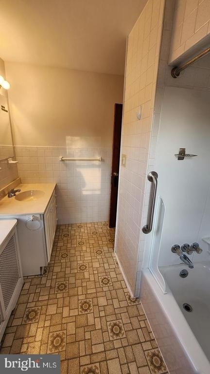 306 Victoria Street - Photo 18