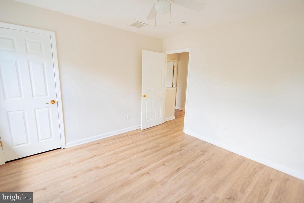 211 Laurel Avenue - Photo 22