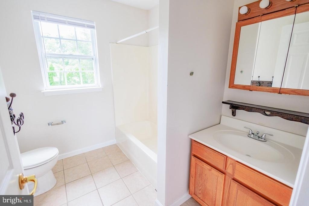 211 Laurel Avenue - Photo 18
