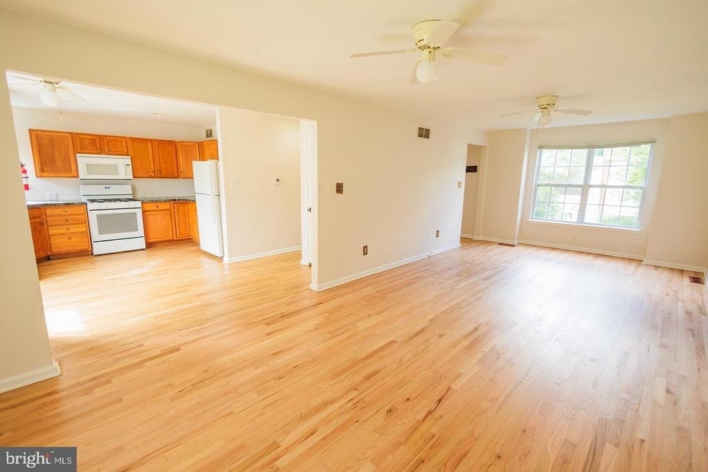 211 Laurel Avenue - Photo 6