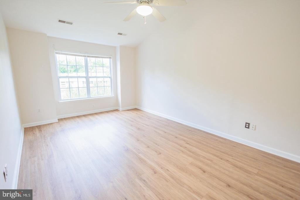 211 Laurel Avenue - Photo 15