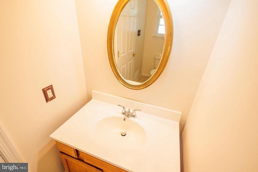 211 Laurel Avenue - Photo 10