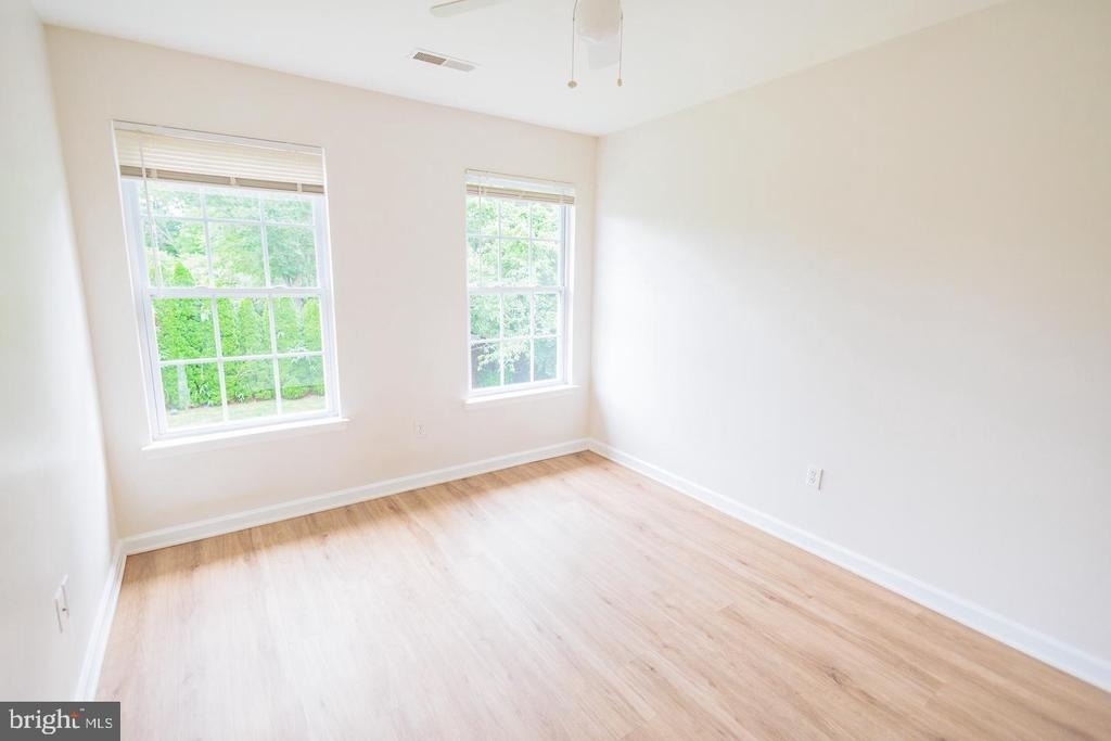 211 Laurel Avenue - Photo 19
