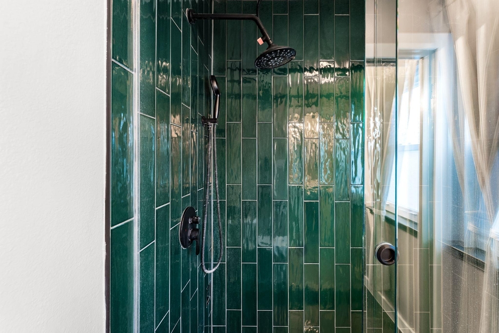 1701 Greenlawn Blvd - Photo 9
