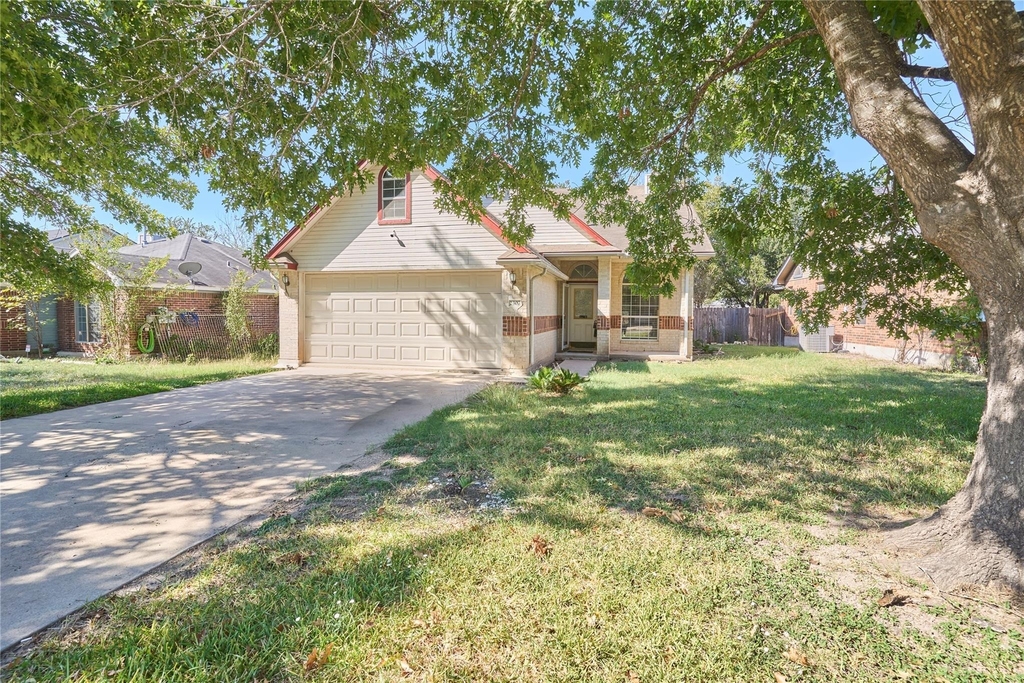 2307 Davis St - Photo 0