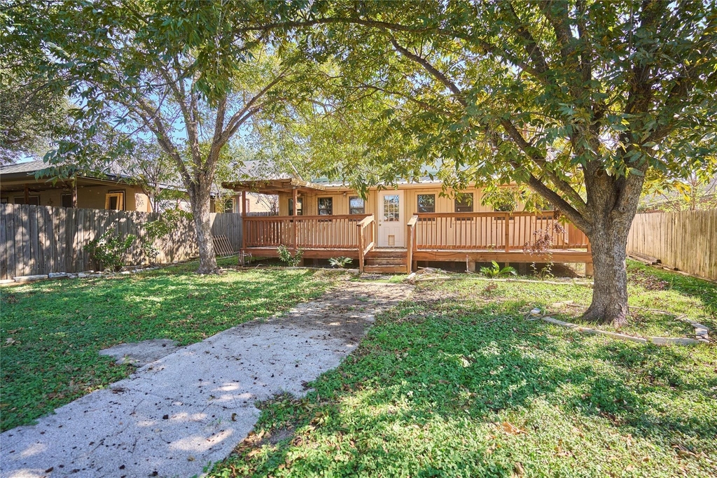 2307 Davis St - Photo 14