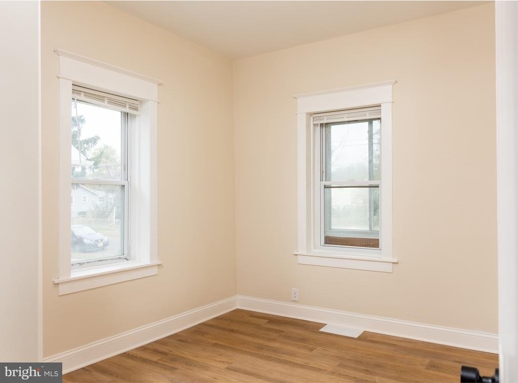 8331 Stockton Avenue - Photo 6