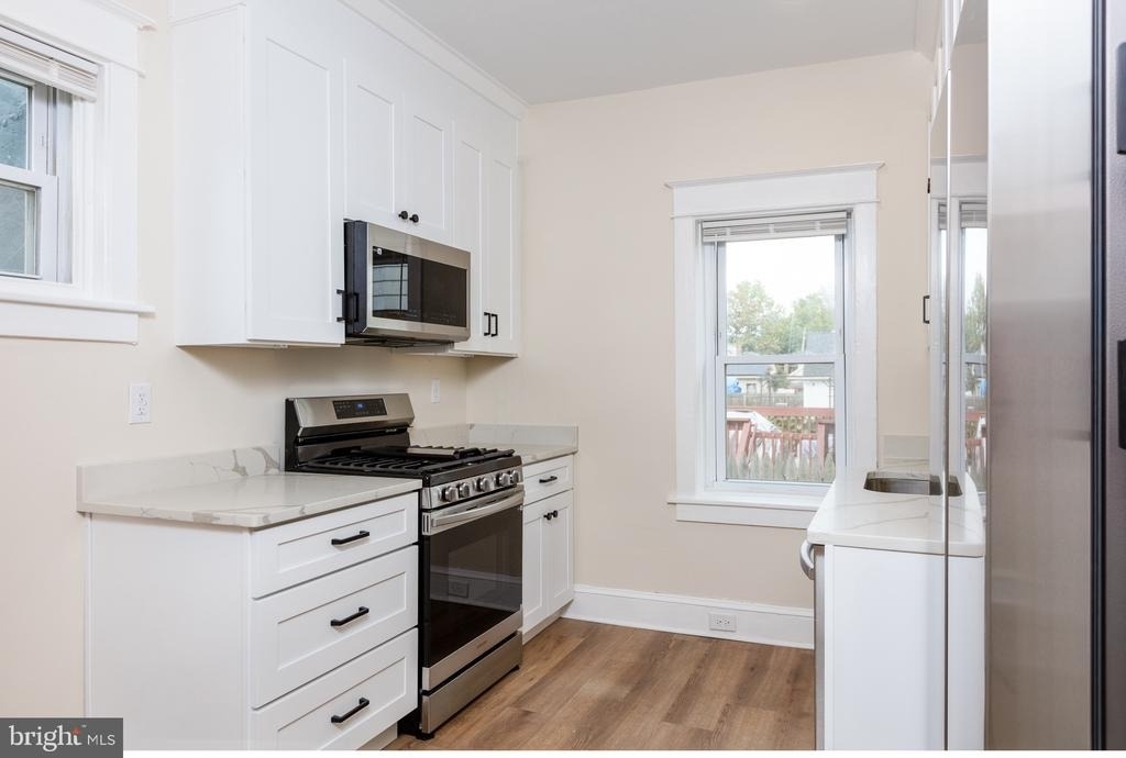 8331 Stockton Avenue - Photo 2