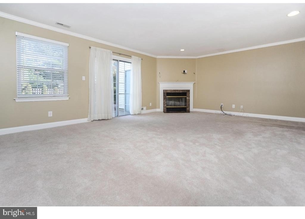 102 Hazelwood Lane - Photo 2