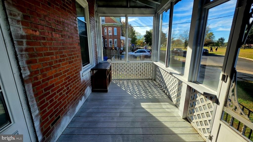 22 Riverside Avenue - Photo 2