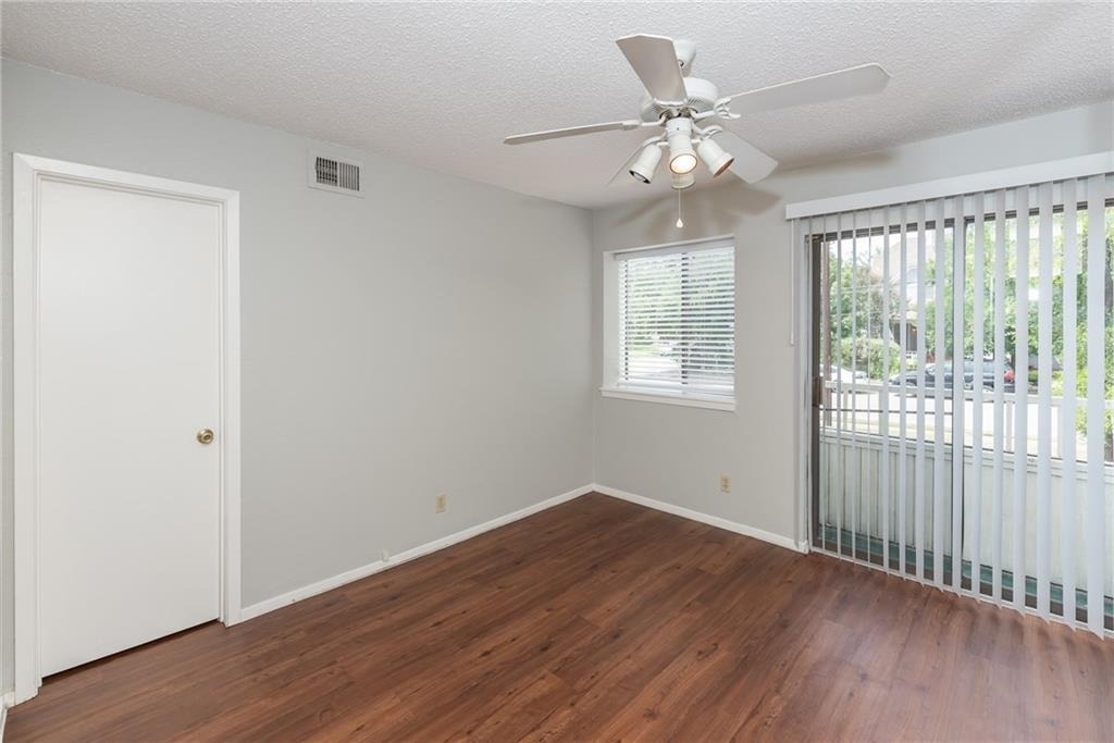 3115 Helms St - Photo 7