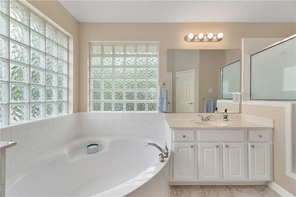 1404 Hunter Ace Way - Photo 16