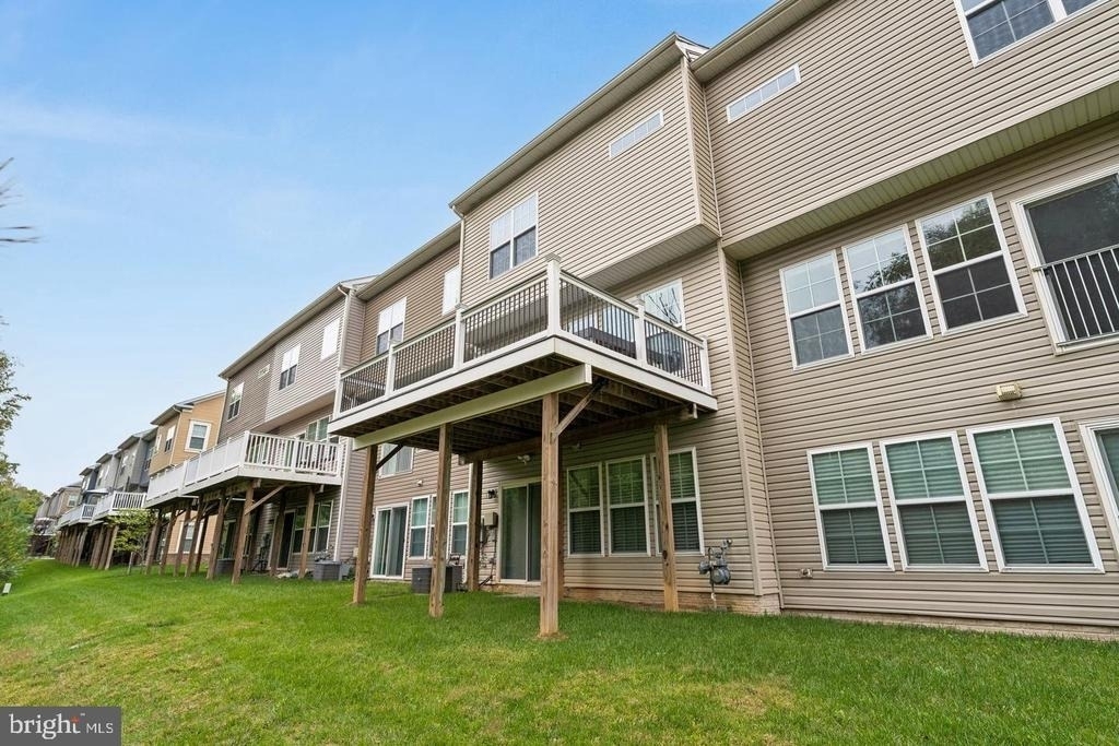 3043 Mia Lane - Photo 3