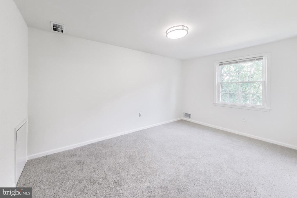 1436 Potomac Heights Drive - Photo 16