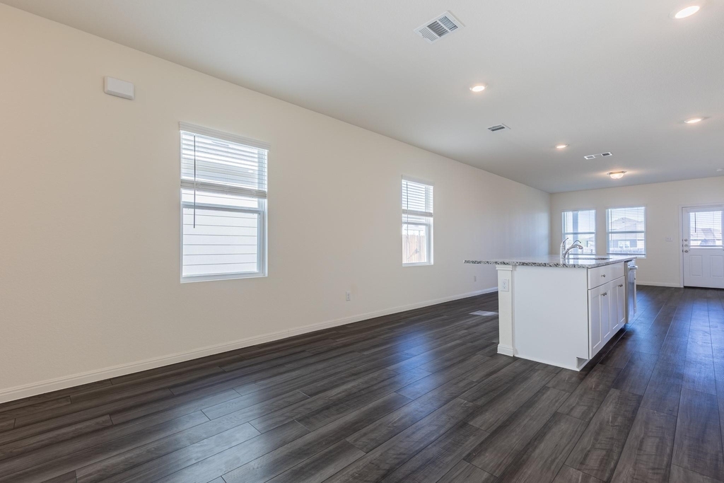 141 Rubrum Rd - Photo 4