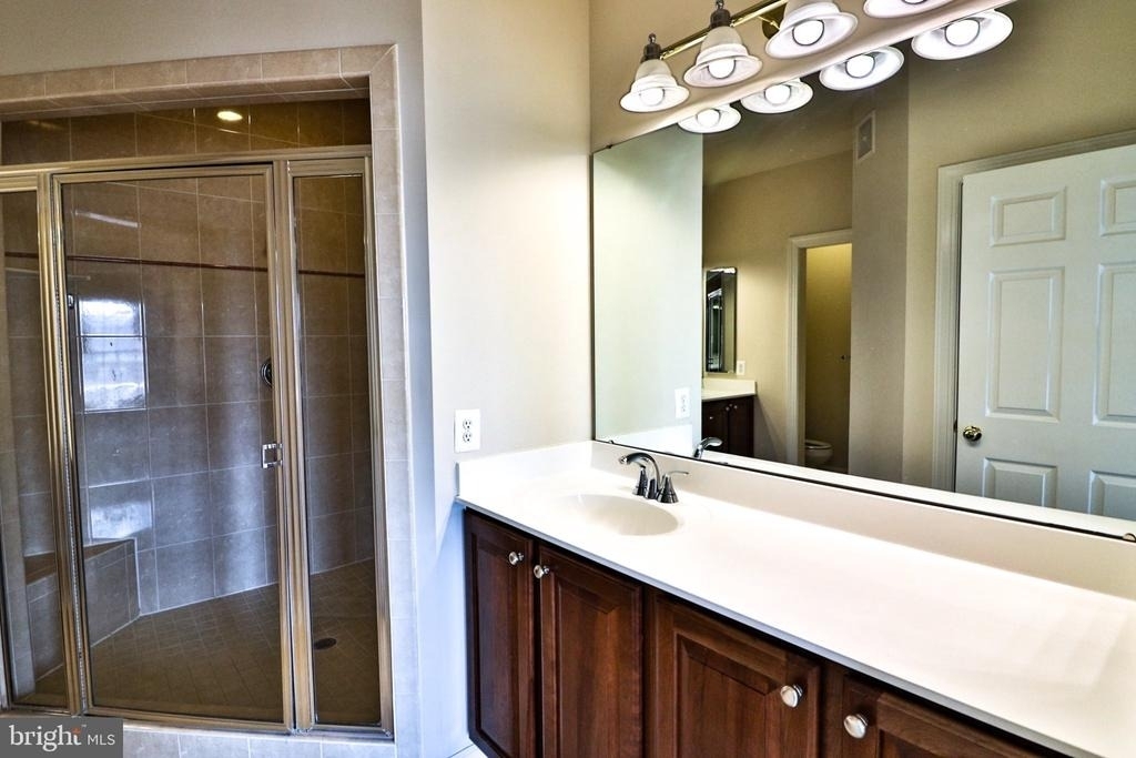 631 Kingfisher Avenue - Photo 33