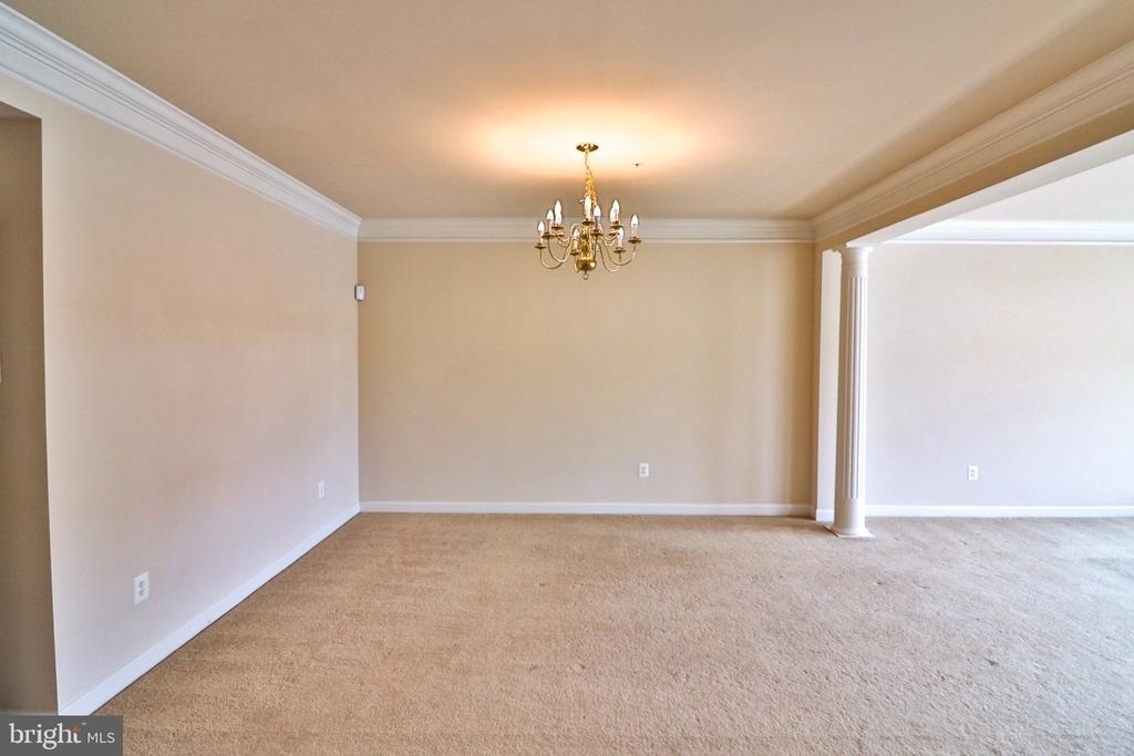 631 Kingfisher Avenue - Photo 3