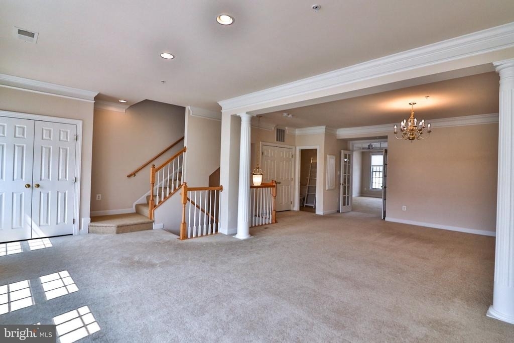 631 Kingfisher Avenue - Photo 6